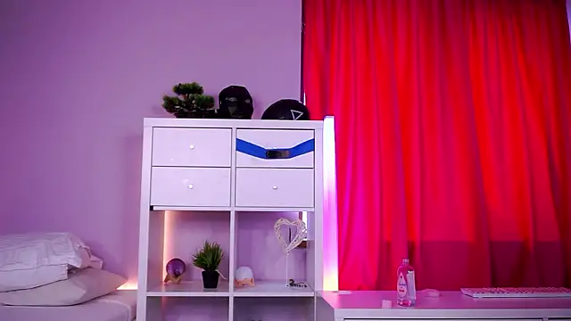 MistyReedsのライブXXXチャット