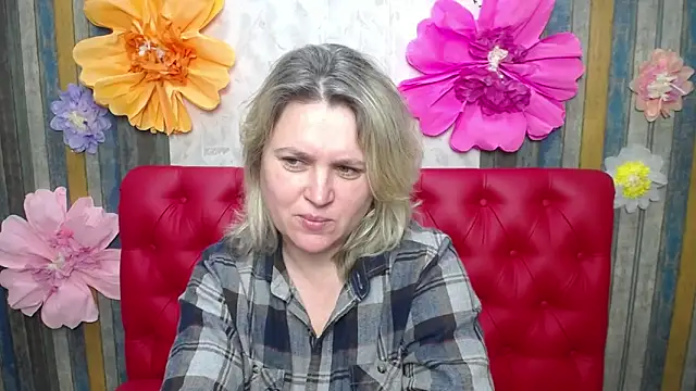 Онлайн чат XXX VickyRobins