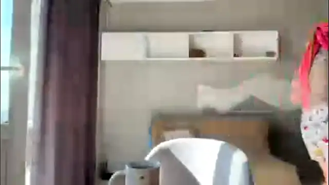 KlairRoms live XXX chat