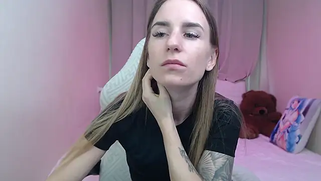 XXX chat uživo modela DeboraHorny