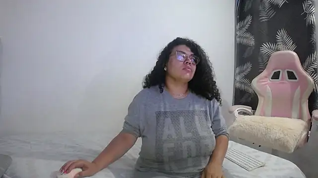 mabigomez00's Webcam Show