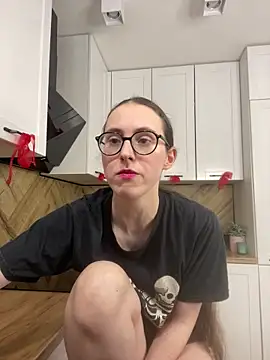 MartiniiSelenna: онлайн-секс-чат