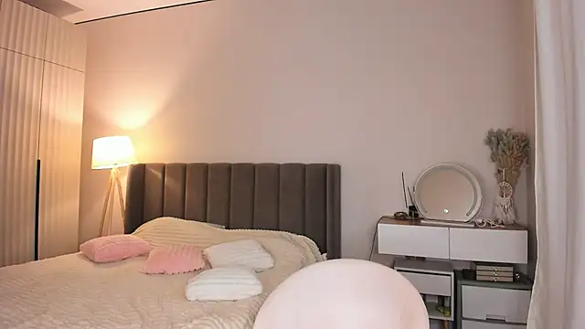 missliiaa's Live XXX Chat