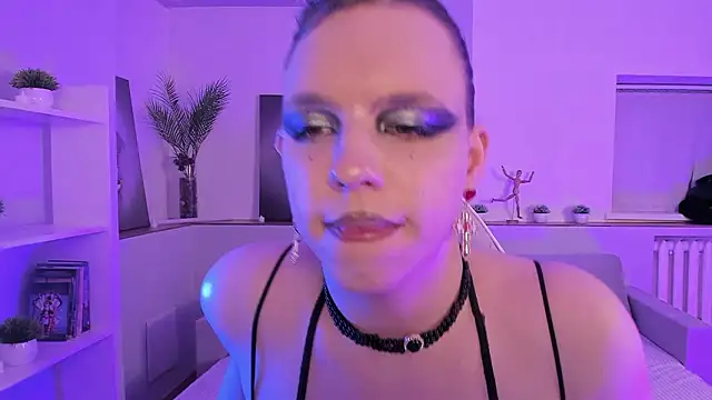 Madison_dolly Adlı Modelin Canlı XXX Sohbeti