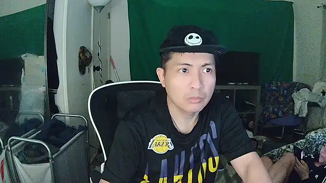 CaliCreamin221 Webcam-Show