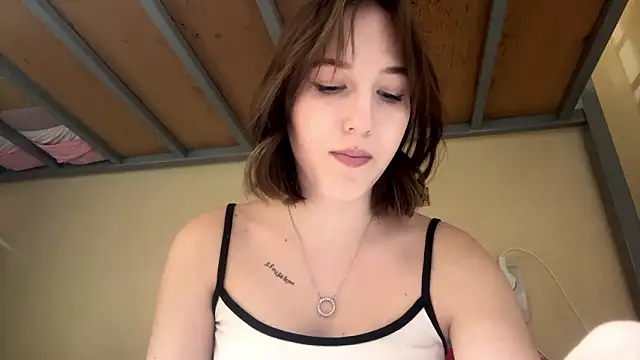 AquilineOrites Live XXX Chat