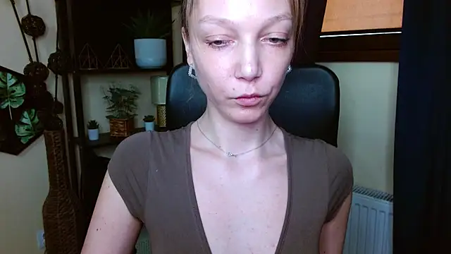 EmillyPlay's Live XXX Chat
