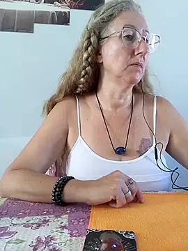 MILEIDE980's Live XXX Chat