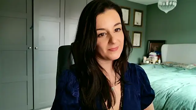 yourcassiexo's Live XXX Chat