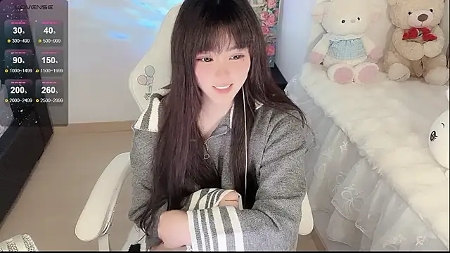 yuii-7's Live XXX Chat