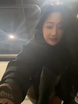 so-linger's Live XXX Chat