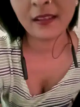 Queen_Kushi4's Live XXX Chat