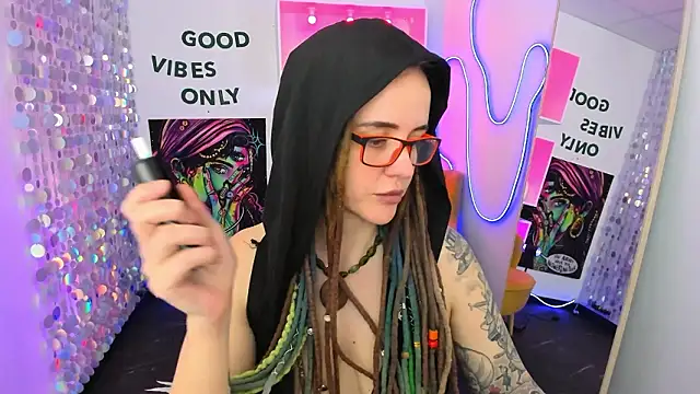 LisaFoxy_y's Live XXX Chat