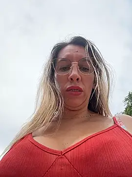 Gatitacarlita's Live XXX Chat