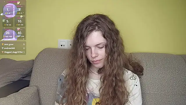 RayaNenliaのライブXXXチャット