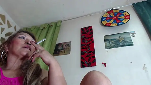 Kazsandraa Live XXX-chat