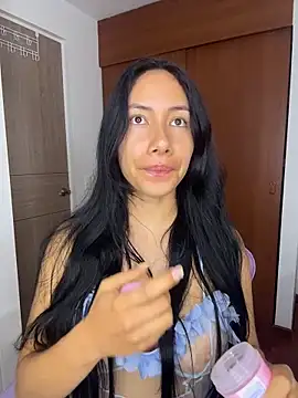 ArianaReynoldss Live XXX-chat