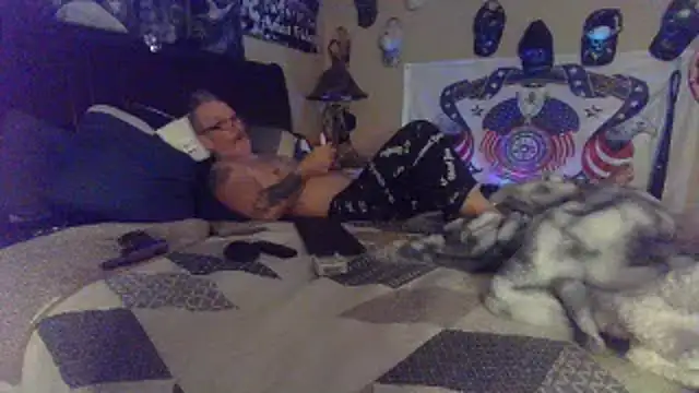 bigdaddyrooster's Live XXX Chat