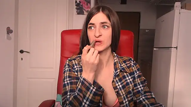 simyhvn's Live XXX Chat