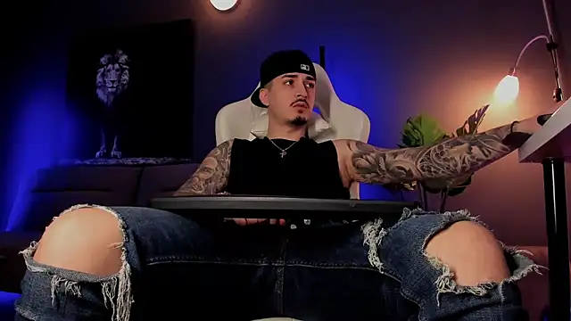 uptomatty Webcam show