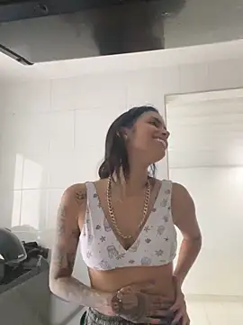 DeuxGold élő XXX-chatje