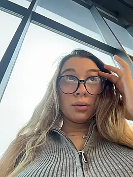 SashaCattのライブXXXチャット