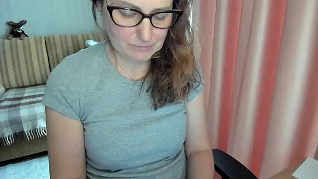 lauraoven's Live XXX Chat