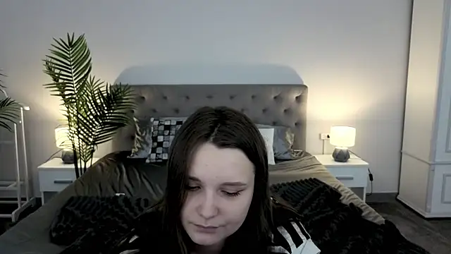 دردشة MagicPeachh_ الجنسية المباشرة