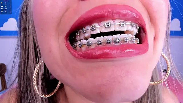 miss__evolet 网络视讯表演