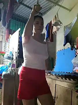 Basanis68 即時 XXX 聊天