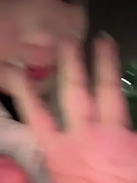 lucy2027 Show Webcam