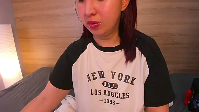 Chat +18 de madelaine_blosson ao vivo