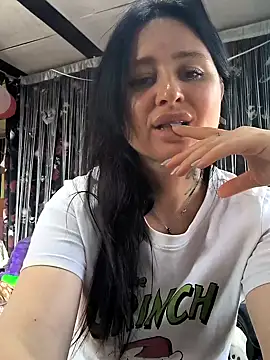 KikiXRed Chat XXX live