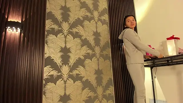 _shantal_smith's Live XXX Chat