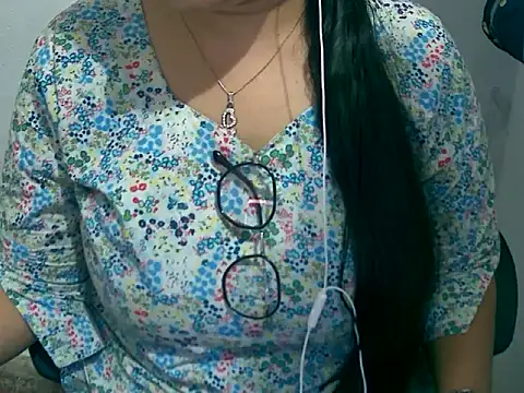 دردشة Cute_Aliyaa الجنسية المباشرة