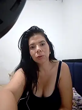 Victoria42 现场XXX聊天