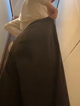 raen001 élő XXX-chatje