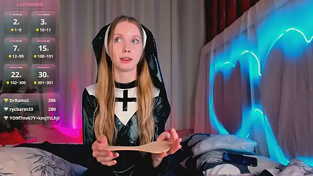 lada2k4's Live XXX Chat