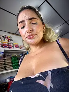 sammyqueenx21's Live XXX Chat