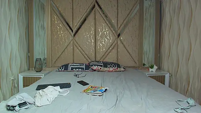 Hotcouple_222 Live XXX-Chat