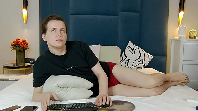 MadisonCharley Show in webcam