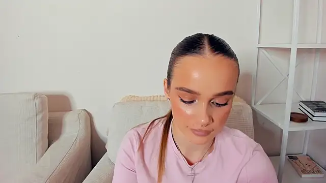 MeriPhelan Show Webcam