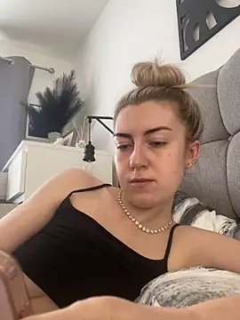 petite_poppy_xox Live XXX-chat