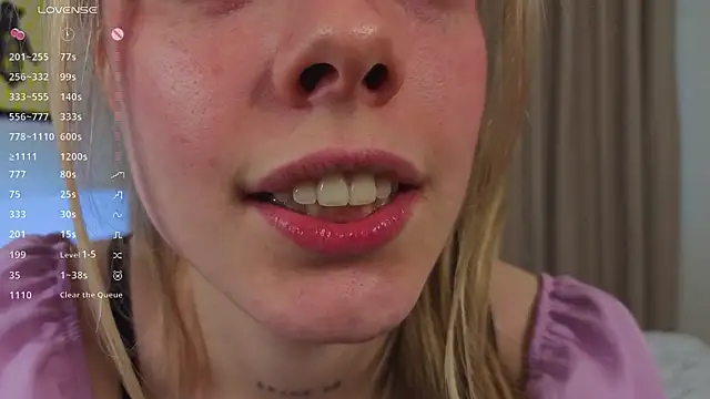 TiffinyMergist's Live XXX Chat