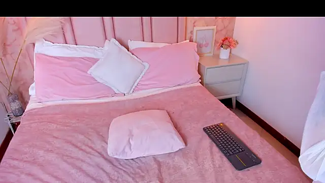 anntonella_watson 即時 XXX 聊天