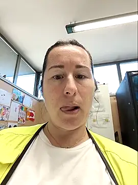 bichota85 现场XXX聊天