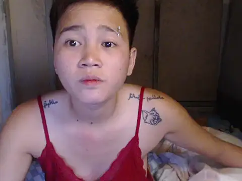 TRANSman_Squirt Pertunjukan Webcam