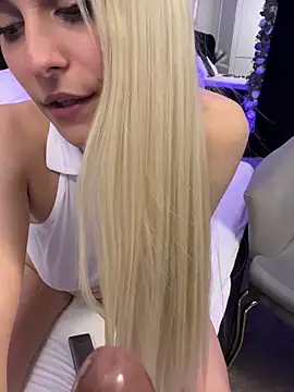 Chat XXX en directo de SelenaDaze