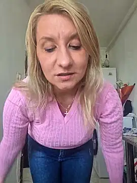 KaylinJan's Live XXX Chat