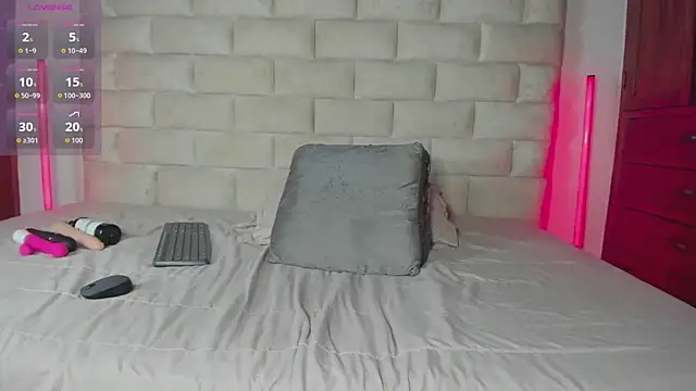 HollyGrey_ 现场XXX聊天